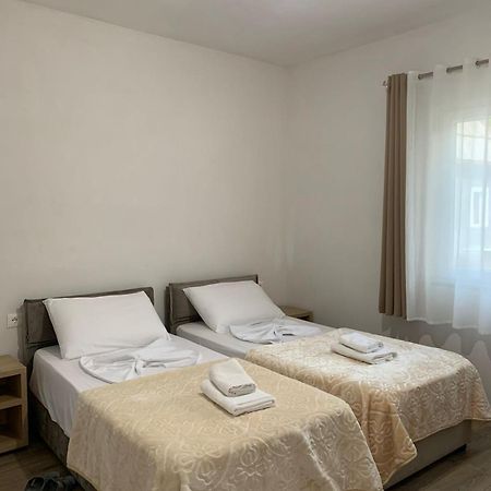 Serenity Guesthouse 泰斯 外观 照片
