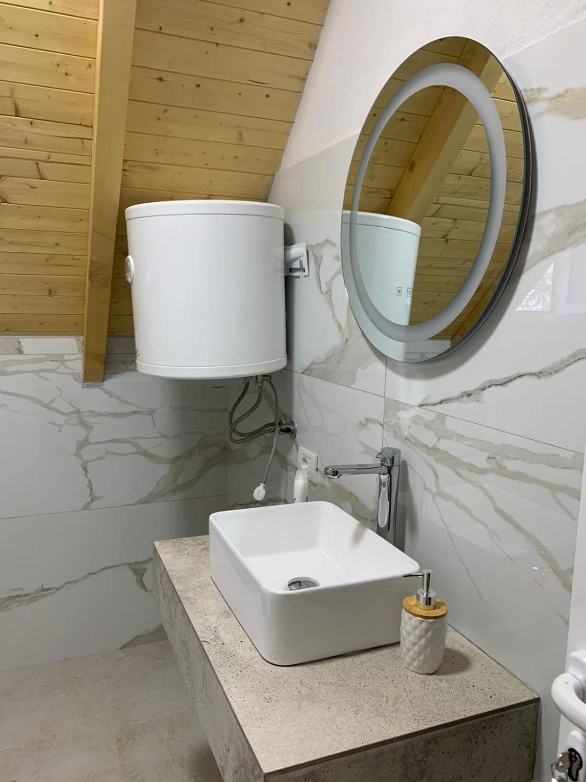 Serenity Guesthouse 泰斯 外观 照片